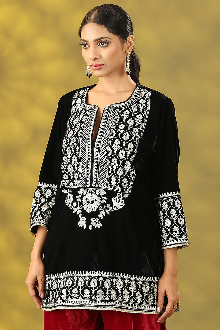 Black Velvet Aari Embroidered Kurta Set