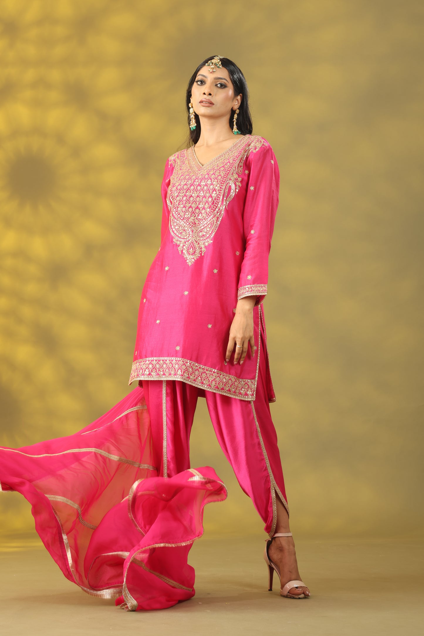 Megenta Short kurti with Dhoti Pant along with Dupatta