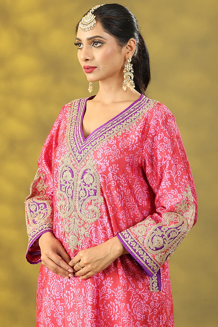 Salmon Pink Dupion Tilla Embroidered & Printed Phiran Kurta Set