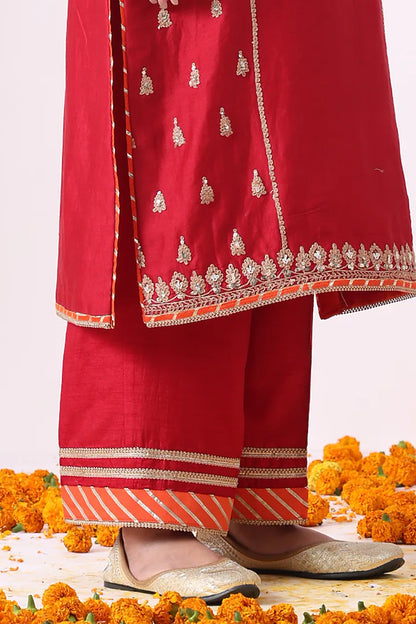 Red Banarasi Chanderi Zari Embroidered Kurta Set