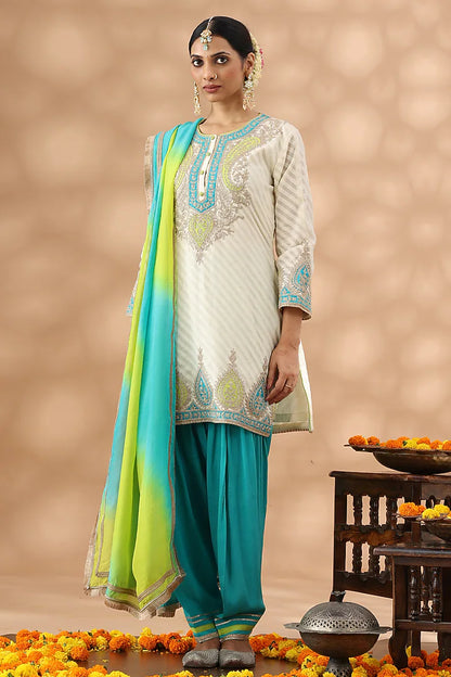 White Cotton Kasab Embroidered Kurta Set