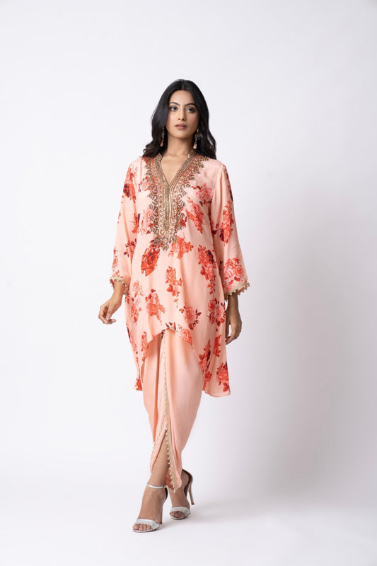 Floral Printed Asymmetric kurta set. - Sonia Ahuja